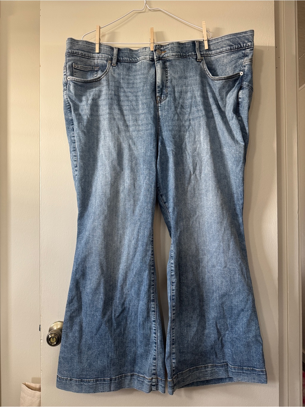Torrid Light Wash High-Rise Flare Jeans - Women — image 3 of 4